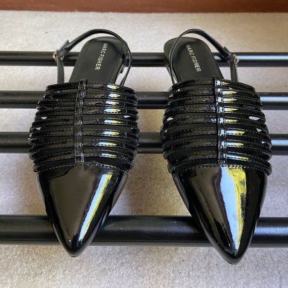 MARC FISHER Women ADRA2 Pointy Toe Flat Shoes  NEW - Picture 2 of 8